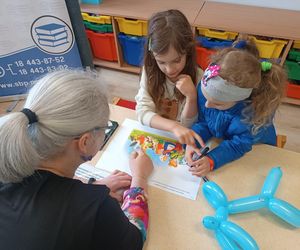 Gra terenowa „BIBLIOTEKA I PRZYJACIELE: WSPÓLNA MISJA. Kampania zrealizowana w ramach Tygodnia Bibliotek, którego organizatorem jest Stowarzyszenie Bibliotekarzy Polskich