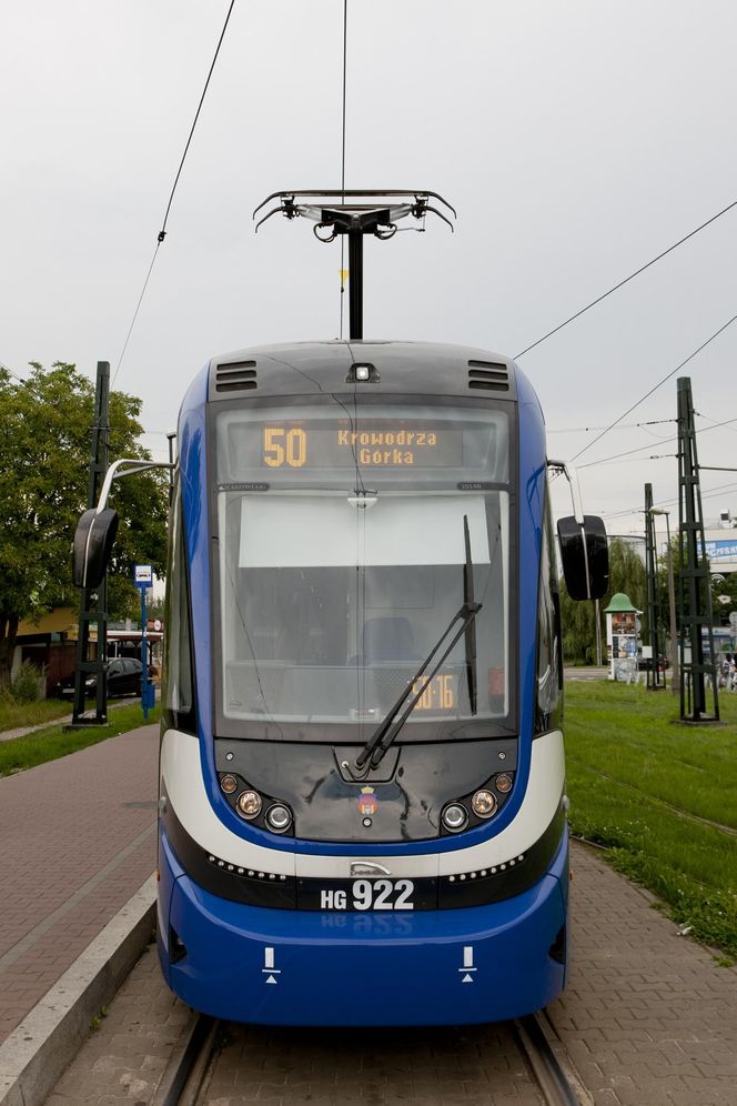 W Krakowie papież Franciszek podróżował tramwajem. Bydgoska Pesa jeździ do dziś 