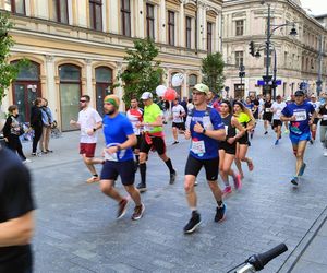 Rossmann Run 2025. Tłumy biegaczy wzięły udział w biegu ulicą Piotrkowską