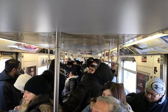 NY: MTA sie chwali, pasażerowie płaczą