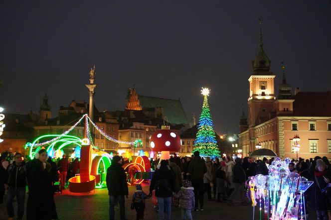 Świąteczna iluminacja placu Zamkowego 7.12.2024