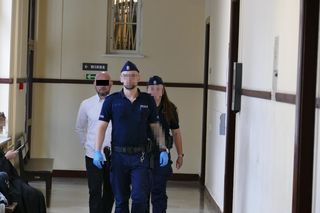 Chciał żywcem spalić żonę. Sekundy dzieliły ją od śmierci. Spędzi w więzieniu długie lata