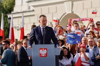 Pierwsza decyzja prezydenta Nawrockiego. W Kaliszu podpisał ustawę o powrocie do starego CPK