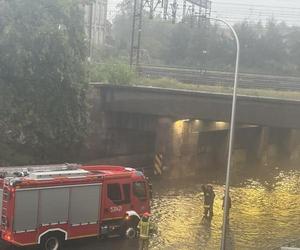 Kalisz/Ostrów. Intensywne opady deszczu. Strażacy otrzymują kolejne zgłoszenia