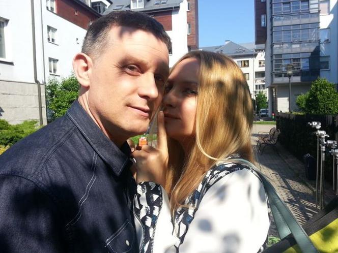 M jak miłość. Teresa (Dominika Łakomska), Artur (Robert Moskwa)