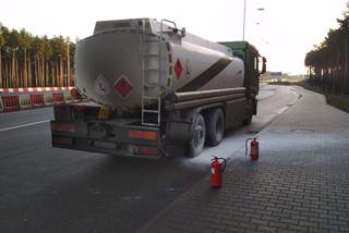 Policjant z Torunia zapobiegł tragedii! 17 tysięcy litrów oleju opałowego i dym...