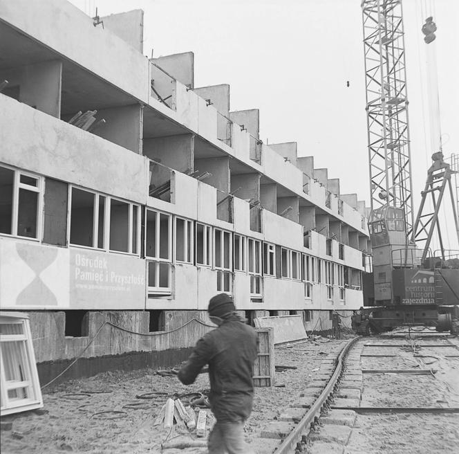 Nowo zbudowane wieżowce przy ówczesnej ul. Józefa Wieczorka (dziś ul. kard. Stefana Wyszyńskiego), 1973 r.
