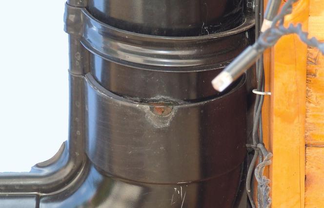 Korozja rynny stalowej