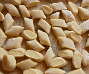 Nie ziemniaki, nie dynia. Najlepsze kopytka prawie bez kalorii robię z tego warzywa 