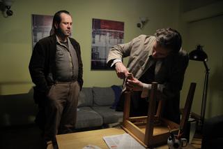 Na krawędzi 2 sezon odc. 4. Andrzej Czyż (Przemysław Sadowski), Potocki (Jakub Wieczorek)