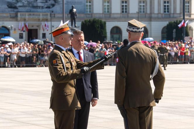 Obchody Święta Wojska Polskiego na pl. Piłsudskiego