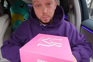 W Toruniu jest najdroższa drożdżówka w Polsce. Spróbował jej słynny YouTuber [GALERIA]