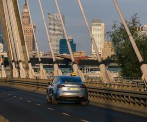 Wielka fuzja na polskim rynku przewozowym. Ele Taxi dołącza do iTaxi 