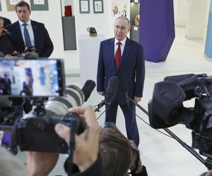 Przygotowania do spotkania Putin-Trump w bazie sił powietrznych USA na Alasce