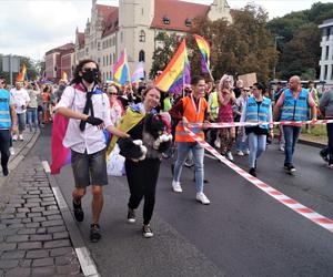 II Marsz Równości w Bydgoszczy pod hasłem Wybierz miłość” [ZDJĘCIA]