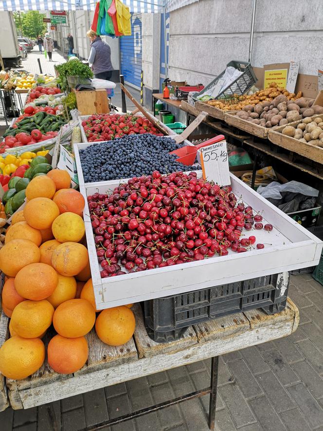  Drożyzna na bazarach. 60 zł za kilogram czereśni