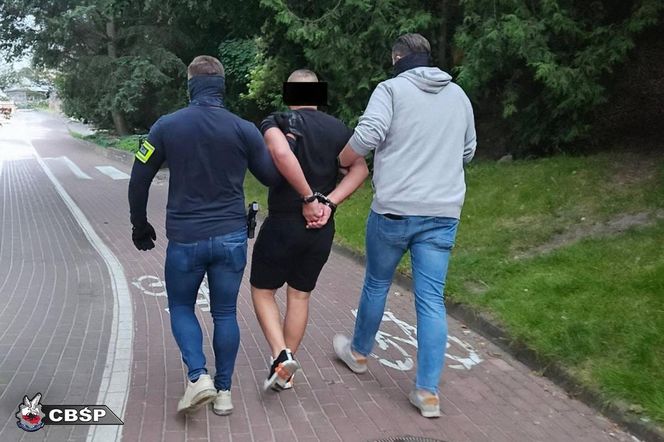 Agencja towarzyska kontra stu policjantów. Kilkanaście osób zatrzymanych!