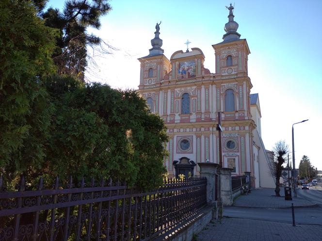 Krasnystaw - barokowy kościół św. Franciszka Ksawerego z przełomu XVII i XVIII w.