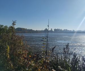 Zaginięcie Karoliny Wróbel. Wypompowano wodę ze zbiornika, a służby przeczesują dno