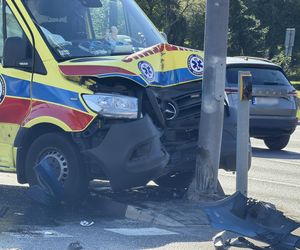 Radom. Wypadek karetki