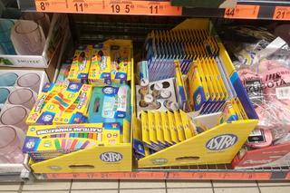 Artykuły szkolne zalały sklepy. Ile zapłacimy za wyprawkę na rok szkolny 2023/2024?