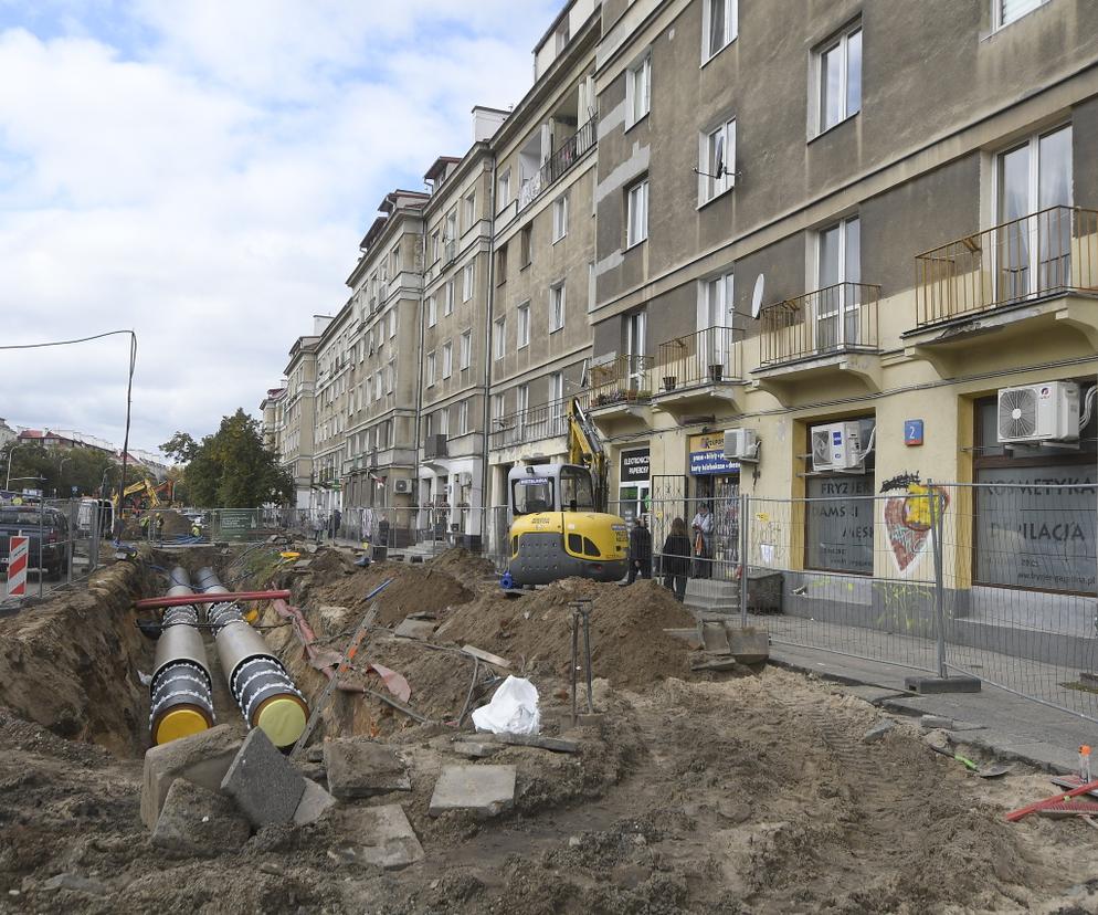 Pięć dni będą bez ogrzewania i ciepłej wody. Mieszkańcy cierpią przez budowę tramwajarzy 