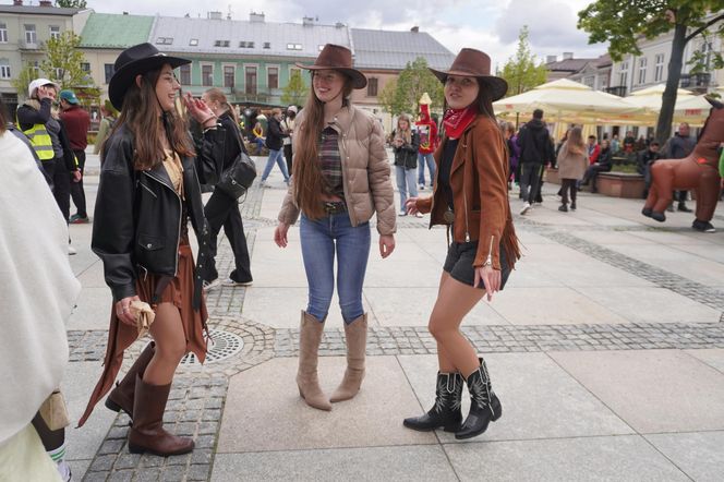 Juwenalia 2025 w Kielcach. Korowód studentów