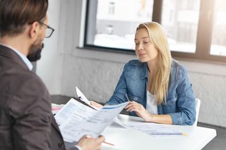 Szukanie pracy w czasach sztucznej inteligencji. Dlaczego rekruterzy nie otwierają twojego CV?