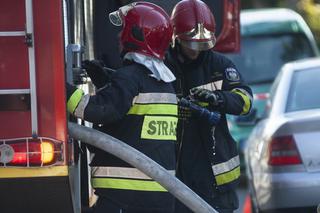Tragiczny pożar w Warszawie. Strażacy znaleźli zwęglone zwłoki mężczyzny