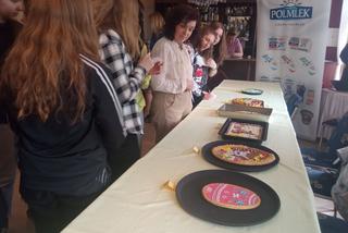 Uczniowie grudziądzkiego Gastronomika mają rękę do wielkanocnych mazurków [FOTO]