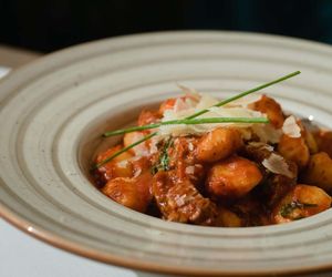 Gnocchi z gulaszem. Pyszny smak zawdzięcza jednemu składnikowi