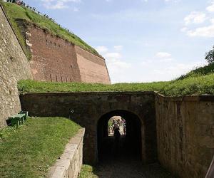 Twierdza Kłodzko - zwiedzanie, tunele. Galeria, cennik biletów 2023, godziny otwarcia, parking