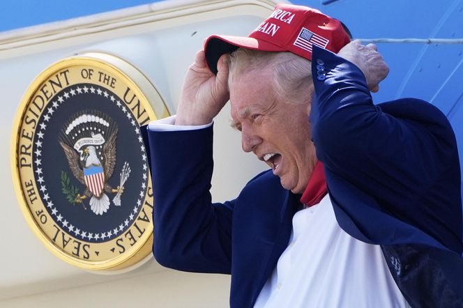 Administracja Trumpa zapłaci nielegalnym imigrantom za wyjazd z USA