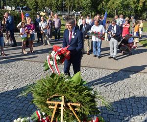 Obchody 80. rocznicy wybuchu Powstania Warszawskiego w Toruniu. Mieszkańcy grodu Kopernika pamiętają o bohaterach