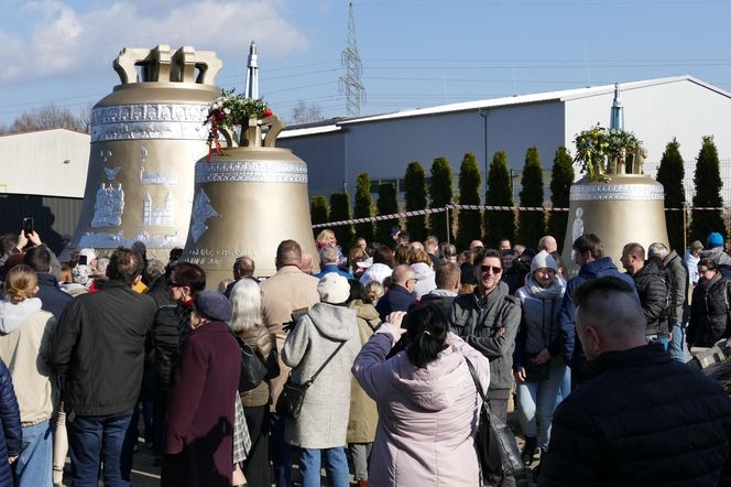 Vox Patris to największy dzwon świata. Można go oglądać w Rydułtowach