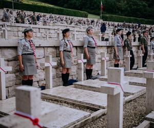 Harcerze i harcerki ZHP Chorągwi Białostockiej wzięli udział w uroczystościach na Monte Cassino