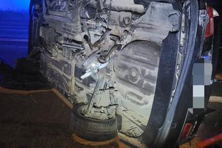 Śmiertelny wypadek pod Opocznem! 21-latek huknął w dom i wyleciał z BMW [ZDJĘCIA]
