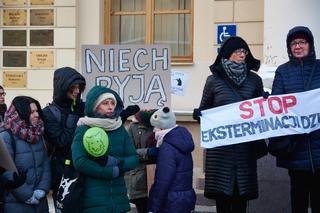 Lublin: Protest w obronie dzików. „Nie dla myśliwych”