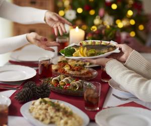 Czarna lista świątecznych potraw. Uważaj, jeśli cierpisz na dnę moczanową, migreny lub alergie