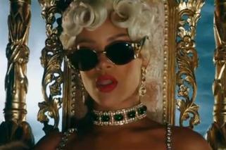 Rihanna Pour it Up (6)