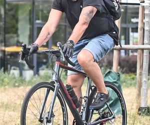 Tomasz Karolak zasuwa, by wygrać 200 tysięcy