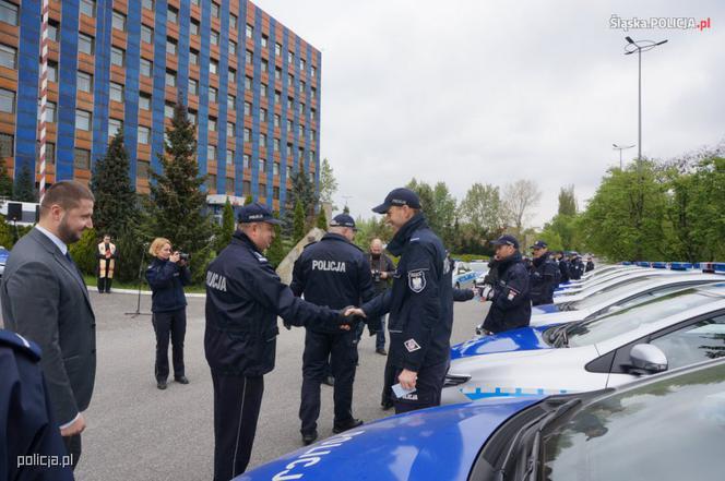 Śląska policja w Toyotach Auris Hybrid