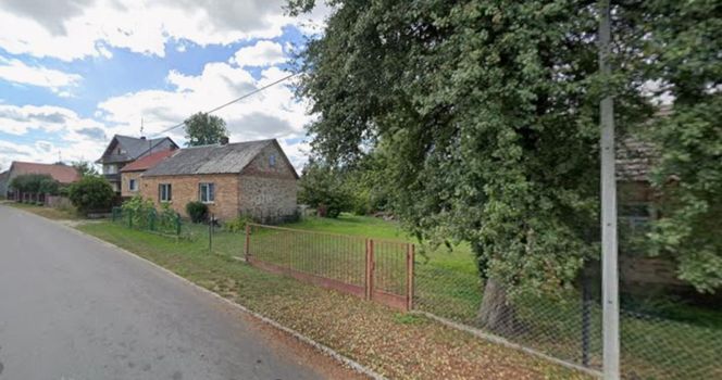 Malutka wieś w woj. podlaskim ukryta przed całym światem. Skrywa dramatyczną historię!