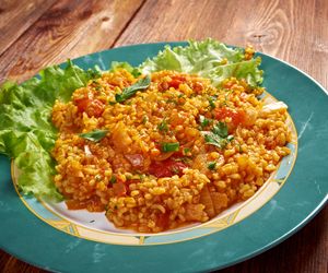 Pilaw z bulguru - smaczne danie kuchni arabskiej