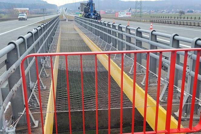 Świętokrzyscy drogowcy zabezpieczają mosty i wiadukty