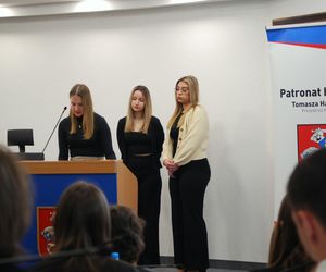 Otwarty list młodzieży z ZSP nr 2 w Siedlcach o tym, co sprawia radość i daje szczęście nastolatkom