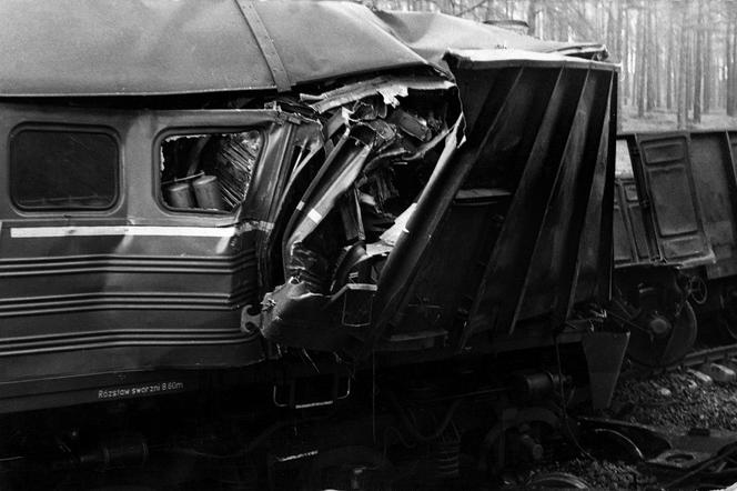 Archiwalne zdjęcia katastrofy kolejowej pomiędzy Brzozą Toruńską i Otłoczynem