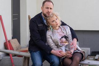 Na Wspólnej odc. 3320. Beata (Katarzyna Ptasińska), Paweł (Grzegorz Kwiecień)