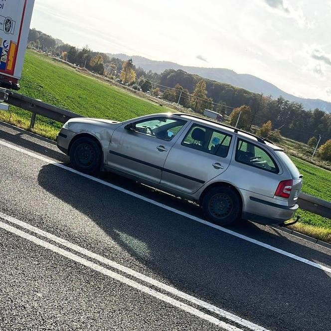 Zderzenie sześciu pojazdów na S1 w Wieprzu (pow. żywiecki). Jedna osoba poszkodowana