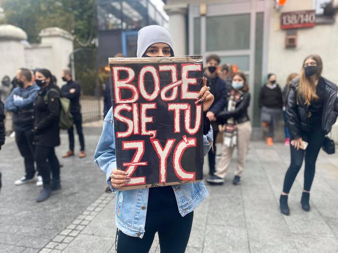 Strajk Kobiet w Łodzi: Ten protest będzie NAPRAWDĘ GŁOŚNY!  [2.02.2021]